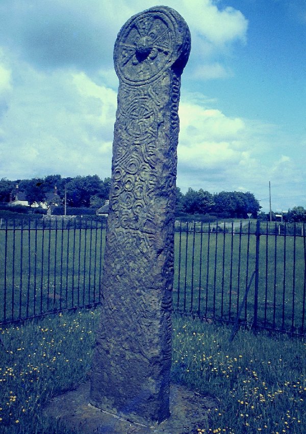Maen Achwyfan
