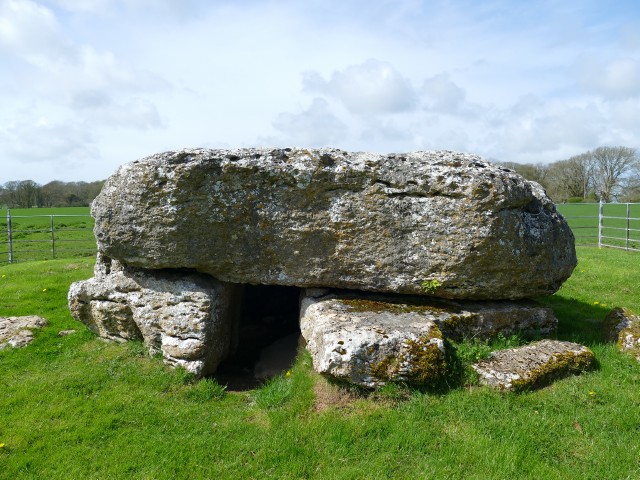 Click for the gallery page to add comments and vote (PID:250635) Lligwy Burial Chamber