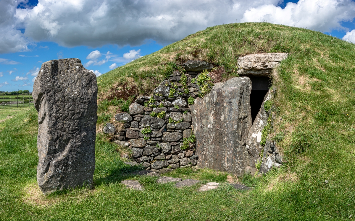 Click for the gallery page to add comments and vote (PID:241927) Bryn Celli Ddu