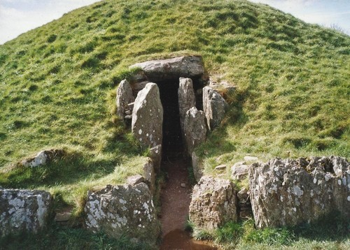 Click for the gallery page to add comments and vote (PID:105316) Bryn Celli Ddu