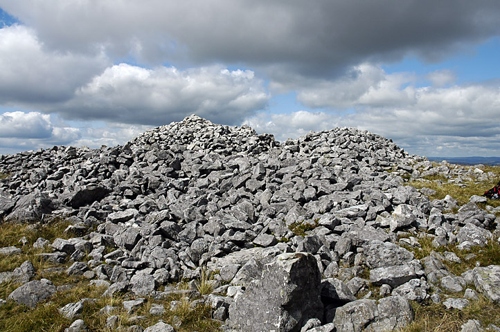 Click for the gallery page to add comments and vote (PID:63705) Garreg Lwyd Cairn