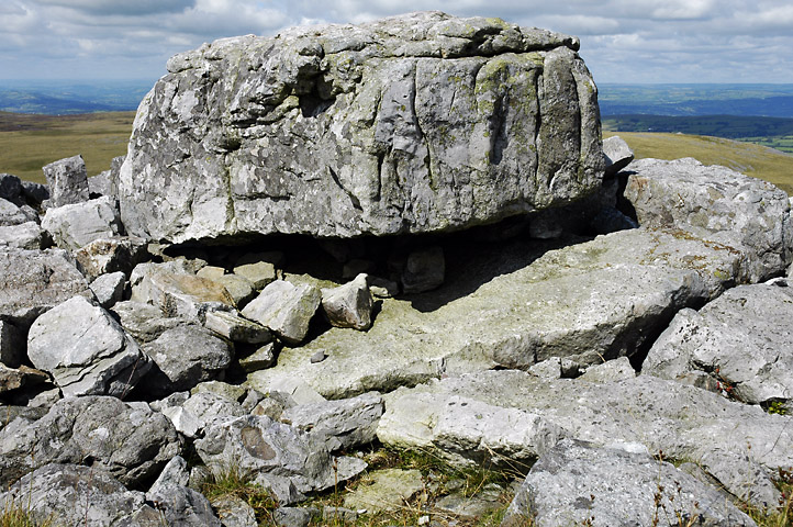Click for the gallery page to add comments and vote (PID:63701) Garreg Lwyd Marker Stone