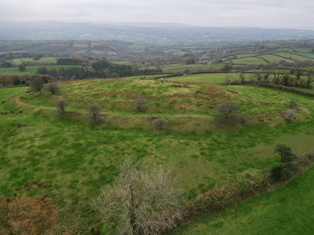 Click for the gallery page to add comments and vote (PID:280602) Maes-y-Castell