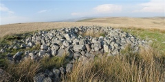 Henrhyd Cairns - PID:76535