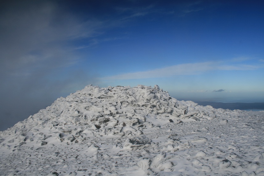 Cairn SW of Carnedd Dafydd