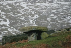 Maen y bardd
