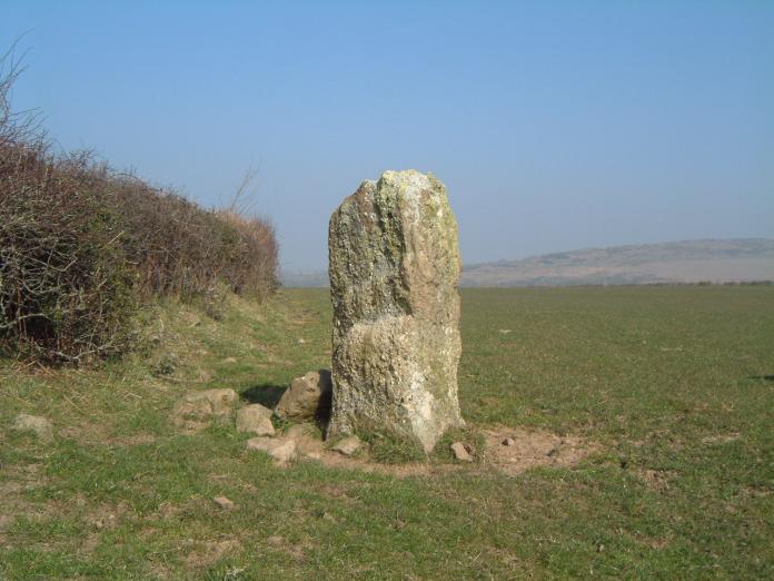 Burry Lesser Standing Stone (Menhir) : The Megalithic Portal and ...