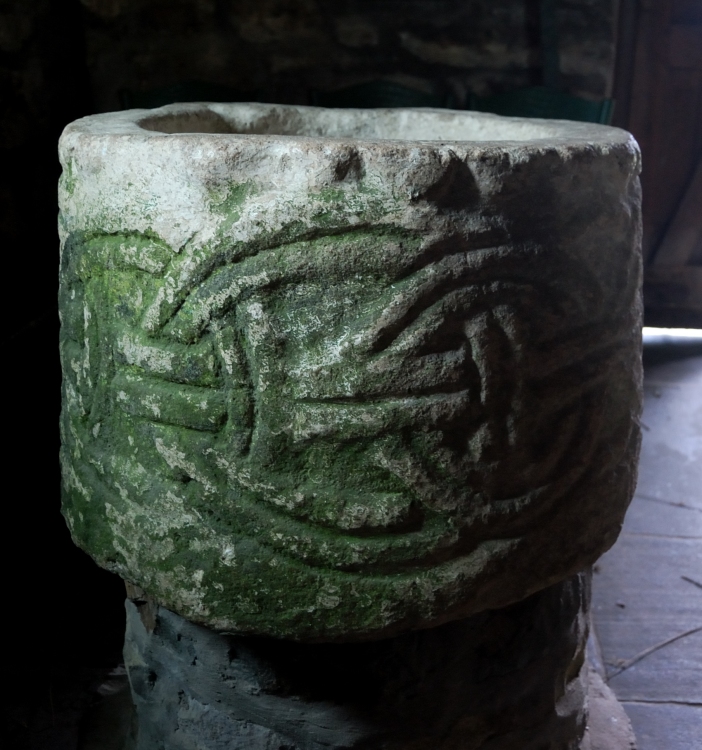 Click for the gallery page to add comments and vote (PID:88339) Pistyll Chapel Font