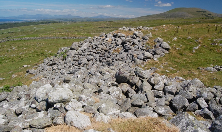 Click for the gallery page to add comments and vote (PID:39724) Pen-y-Dinas (Gwynedd)