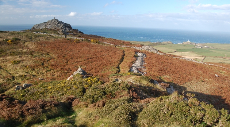 Garn Fawr, Pembrokeshire.  Taken 11 Nov 07, Strumble Head lighthouse can be seen below.