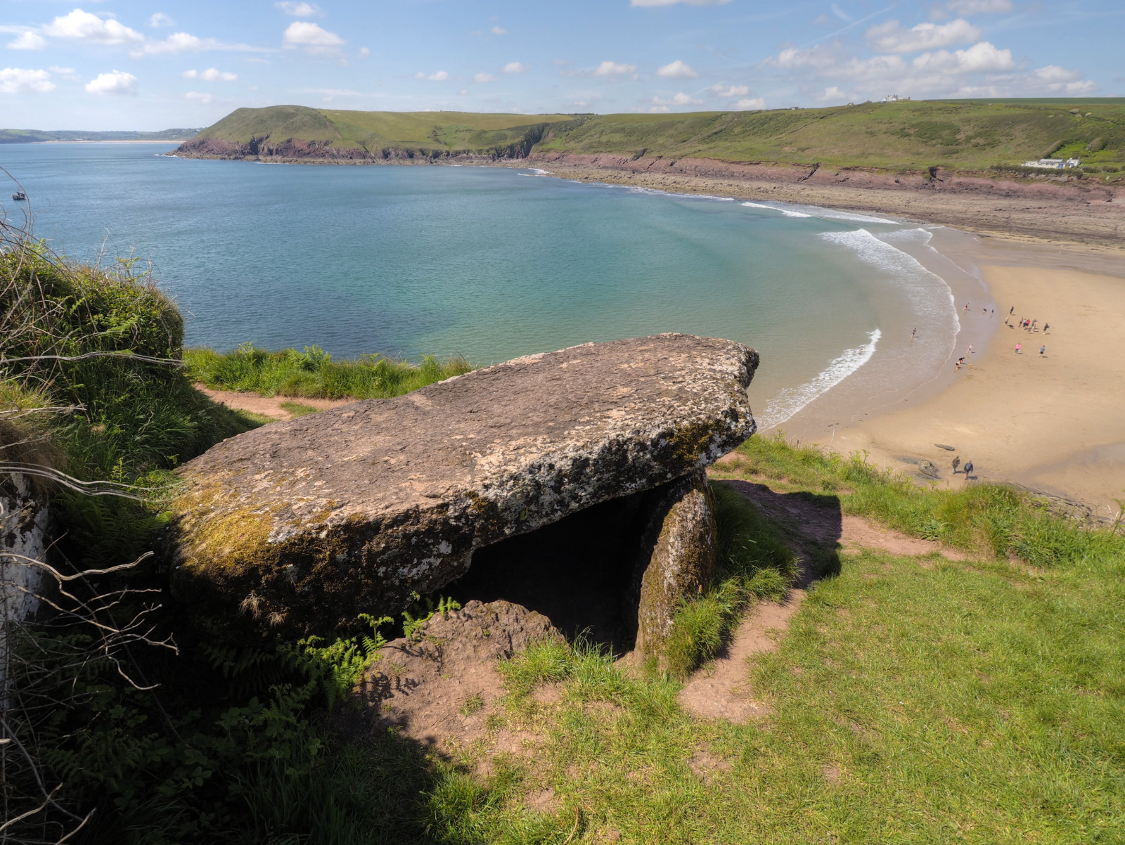 King's Quoit, Manorbier Burial Chamber or Dolmen : The Megalithic ...