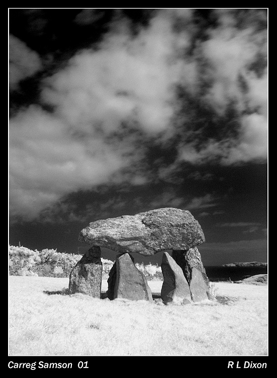 Click for the gallery page to add comments and vote (PID:21763) Carreg Samson, Abercastle