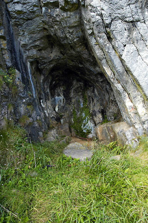 Click for the gallery page to add comments and vote (PID:83320) Nanna's Cave