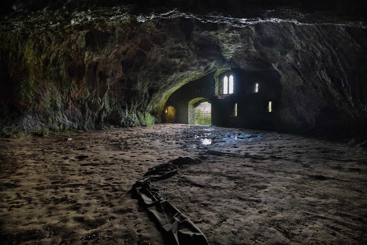 Click for the gallery page to add comments and vote (PID:303959) Wogan Cavern