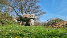 The Hanging Stone (Pembrokeshire)