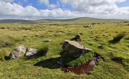 Gernos-fach Ring Cairn
