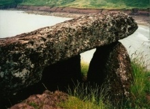 King's Quoit, Manorbier Burial Chamber or Dolmen : The Megalithic ...