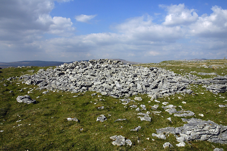 Click for the gallery page to add comments and vote (PID:75754) Cadair Fawr Cairn