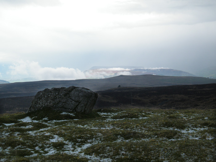 Carn Caws Cairn