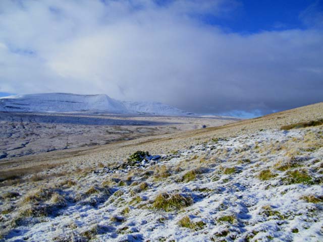Click for the gallery page to add comments and vote (PID:54010) Moel Feity cairn