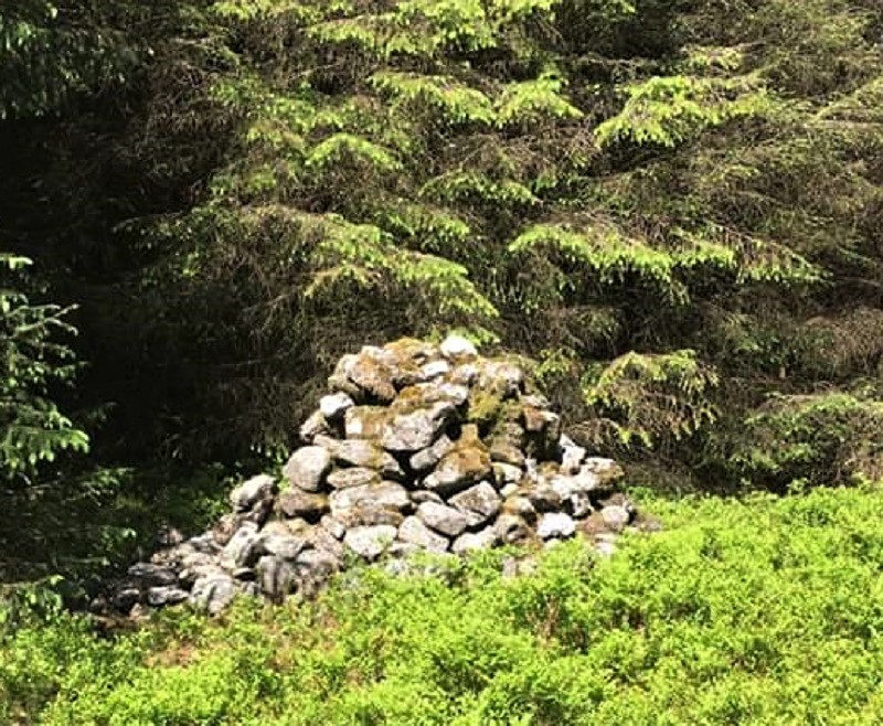 Castell Llygoden Platform Cairn