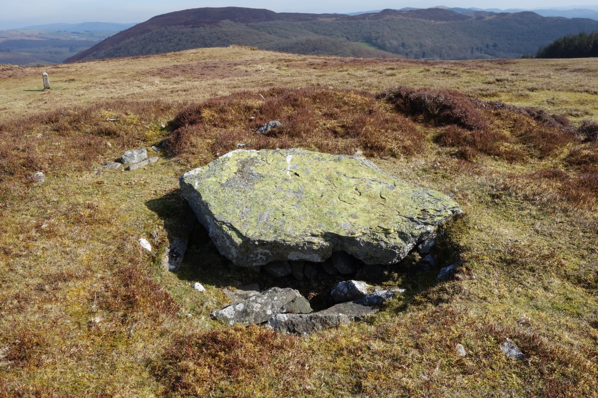 Ty'n Y Pant Cairn