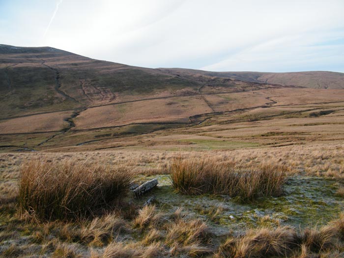 Click for the gallery page to add comments and vote (PID:54673) Fan Llia Round Cairn (2)
